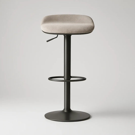 Assento Ajustável Giratório com Encosto em Bouclé Bege e Base Preta, 45 x 45 x 85-107 cm